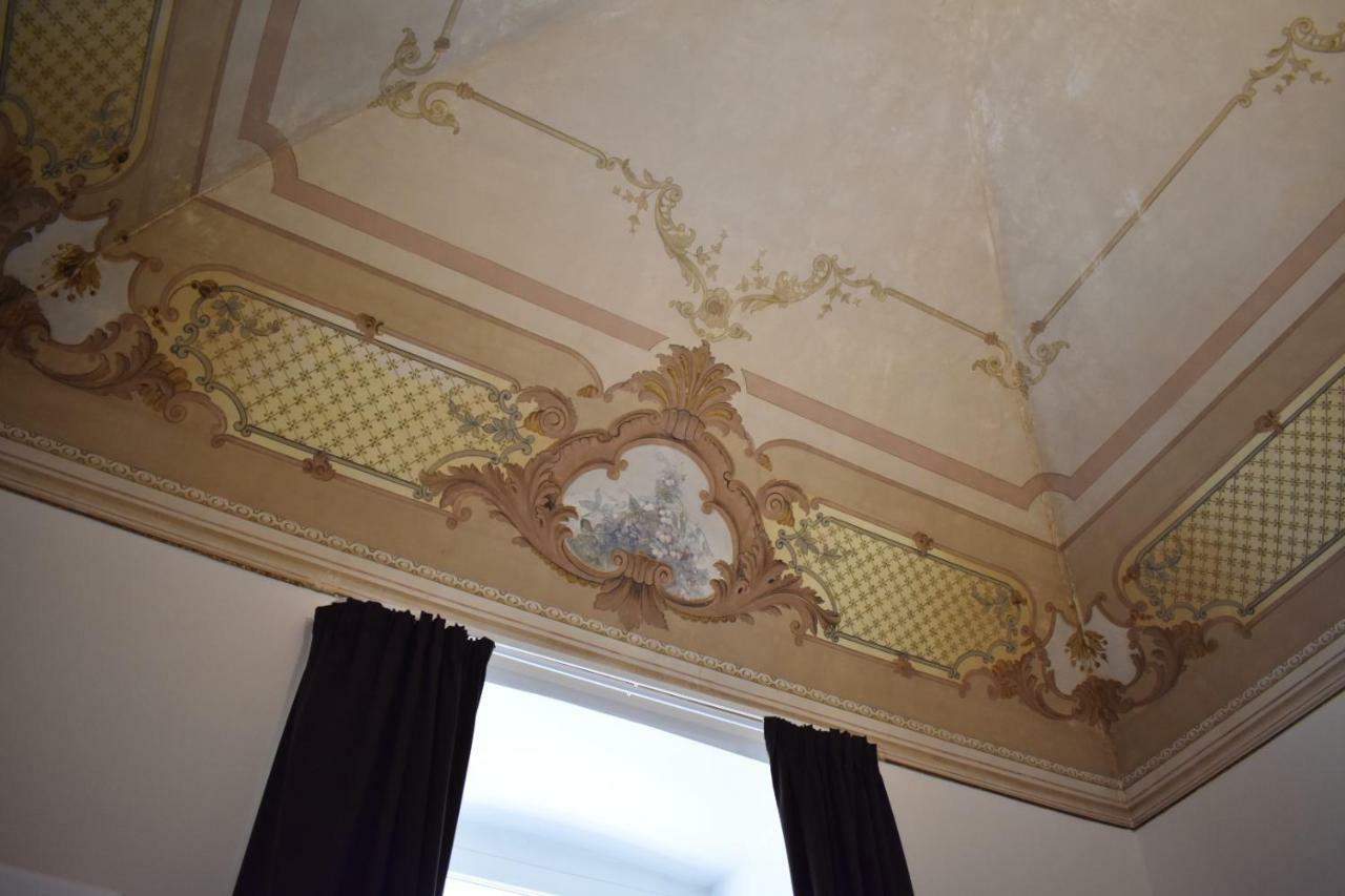 Gatto Bianco Duchessa Bed and Breakfast Bari Exteriör bild