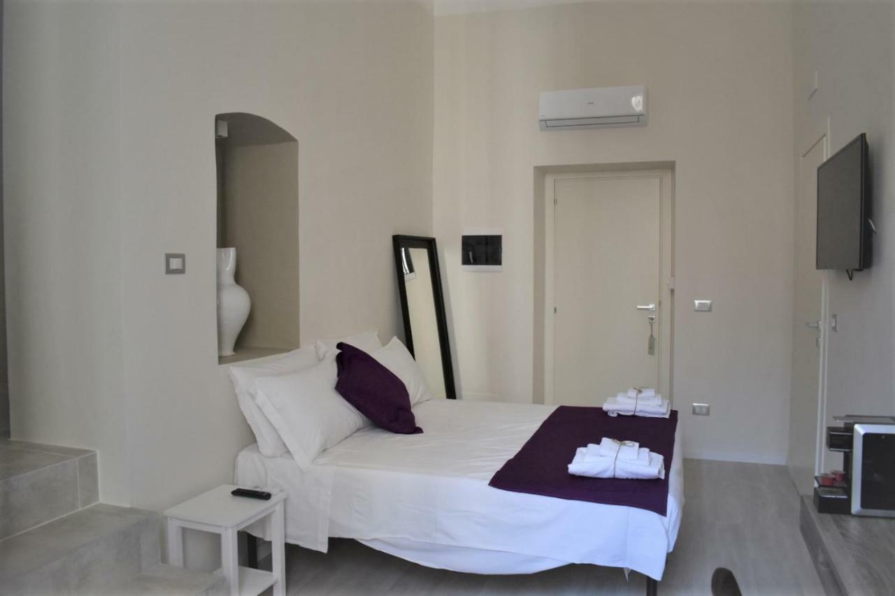 Gatto Bianco Duchessa Bed and Breakfast Bari Exteriör bild
