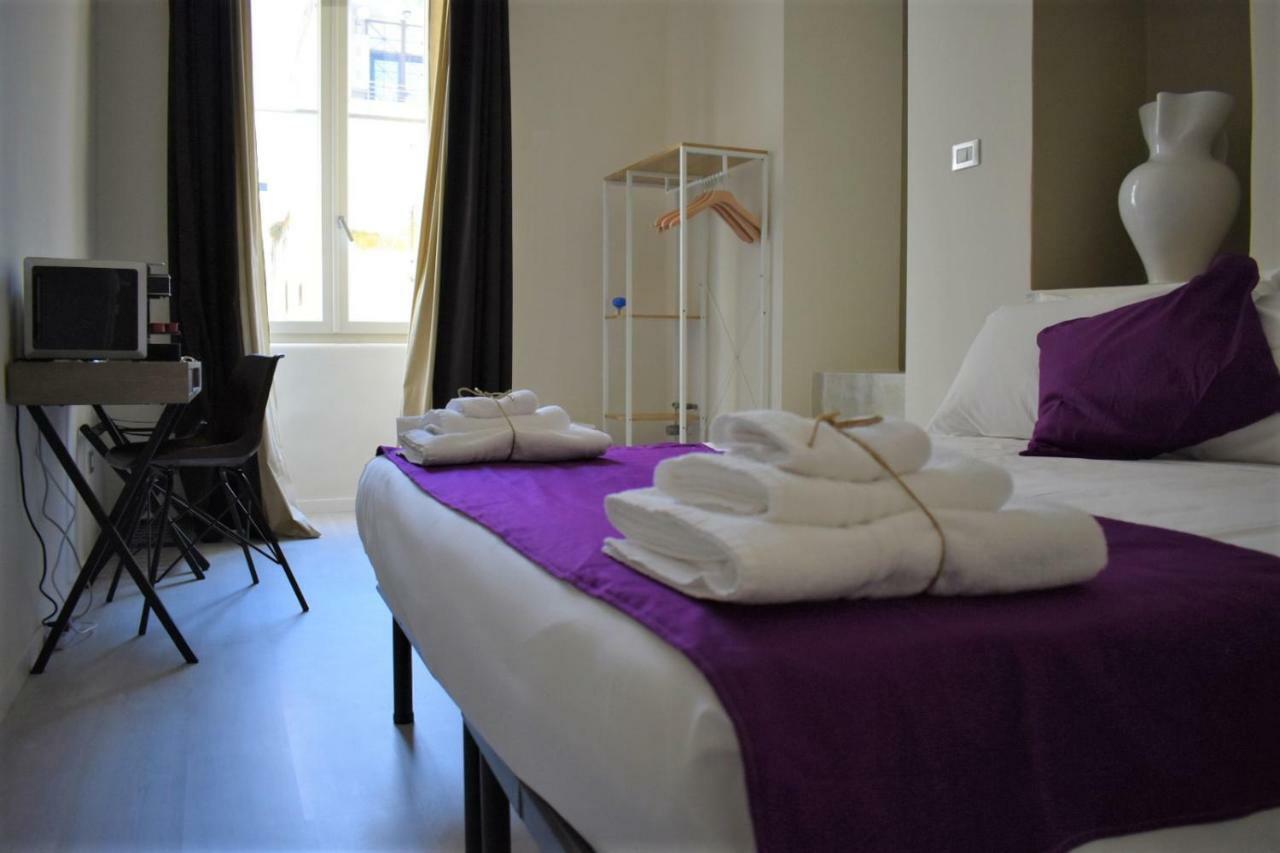 Gatto Bianco Duchessa Bed and Breakfast Bari Exteriör bild